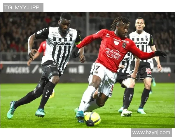 斯特拉斯堡主场迎战里昂争夺法甲积分榜关键战役